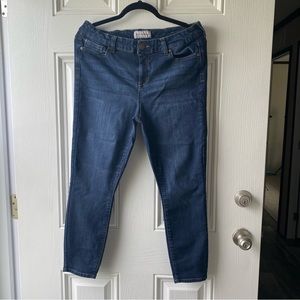 Molly & Isadora Skinny Jeans